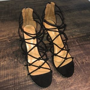 report strappy heels nwt